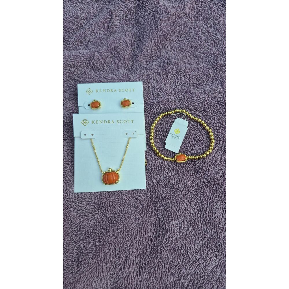 Kendra Scott Pumpkin Halloween Jewelry Set Gold & Orange 3 Pc NWT - Picture 9 of 10